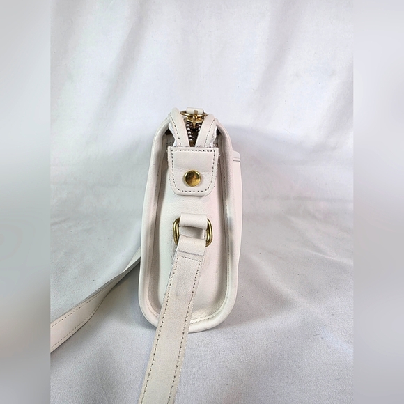 Vintage Coach Taylor 9944 Leather Crossbody White Ivory Glove Tanned Brass Bride - Picture 5 of 16